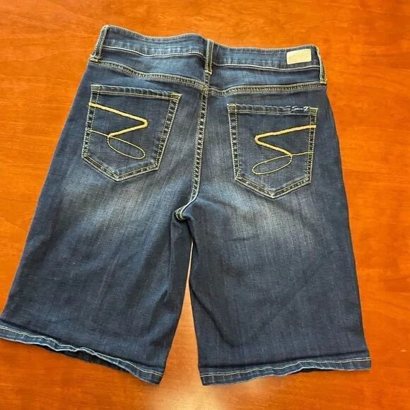 EUC Seven 7 Bermuda Jean Shorts Size 8 #SS2 - Picture 3 of 6